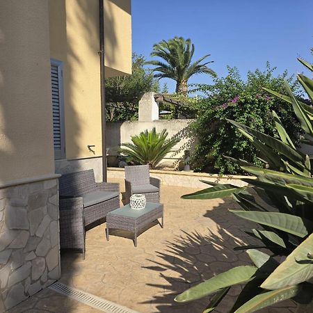 Villa Meri Torre Lapillo Zewnętrze zdjęcie